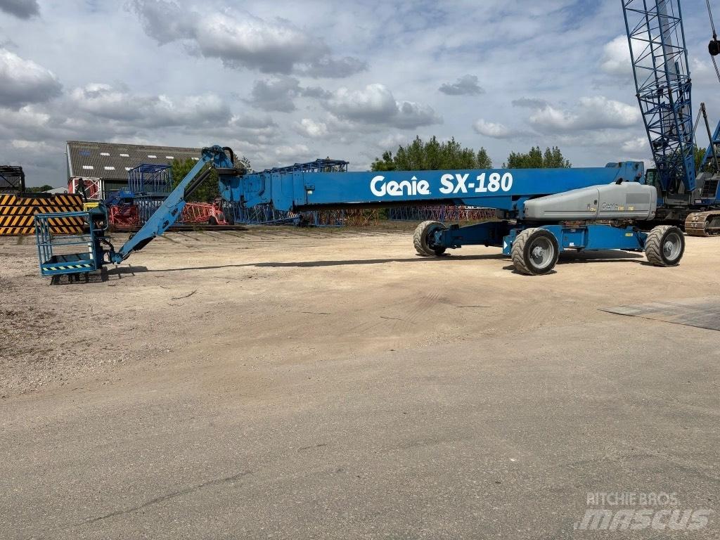 Genie SX 180 رافعات سلة تلسكوبية