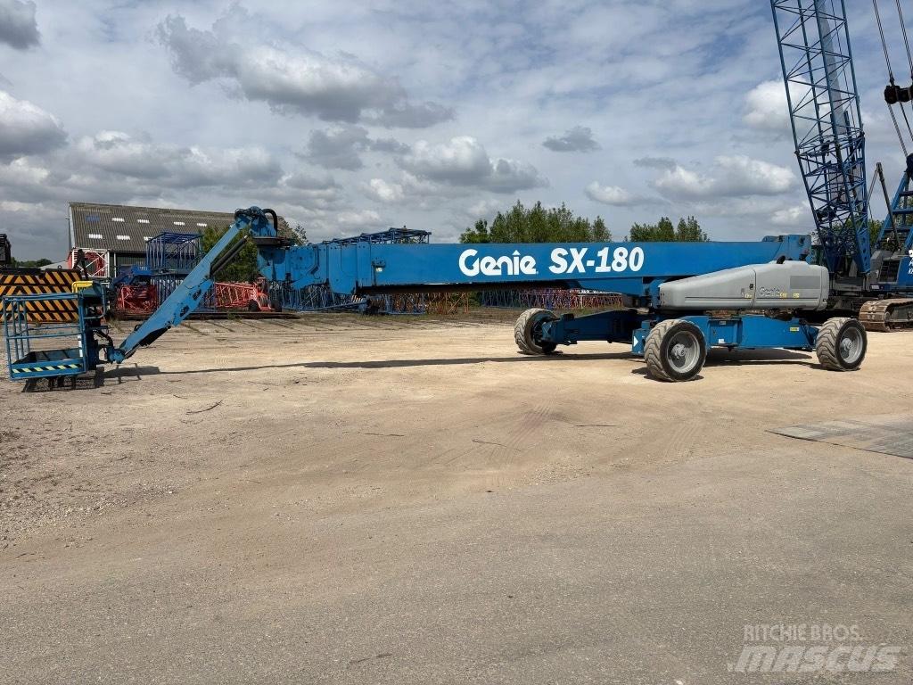 Genie SX 180 رافعات سلة تلسكوبية