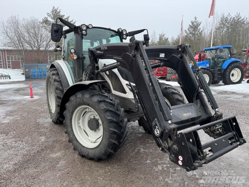 Valtra G 115 Active الجرارات