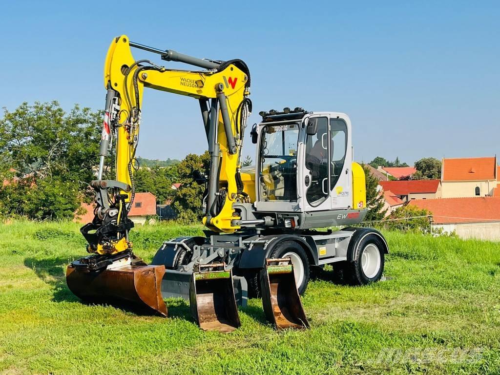 Wacker Neuson EW 100 حفارات بعجل