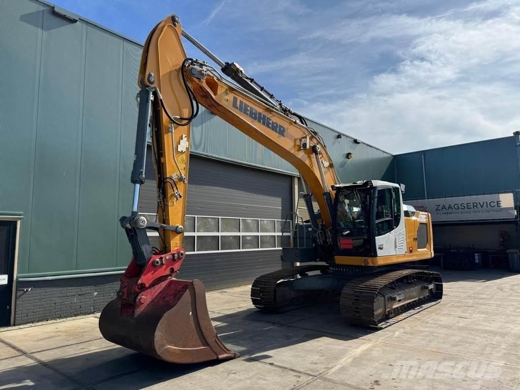 Liebherr R922 LC حفارات زحافة