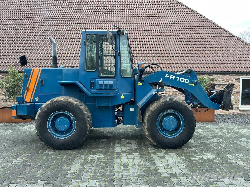 Fiat Hitachi FR100 لوادر بعجل