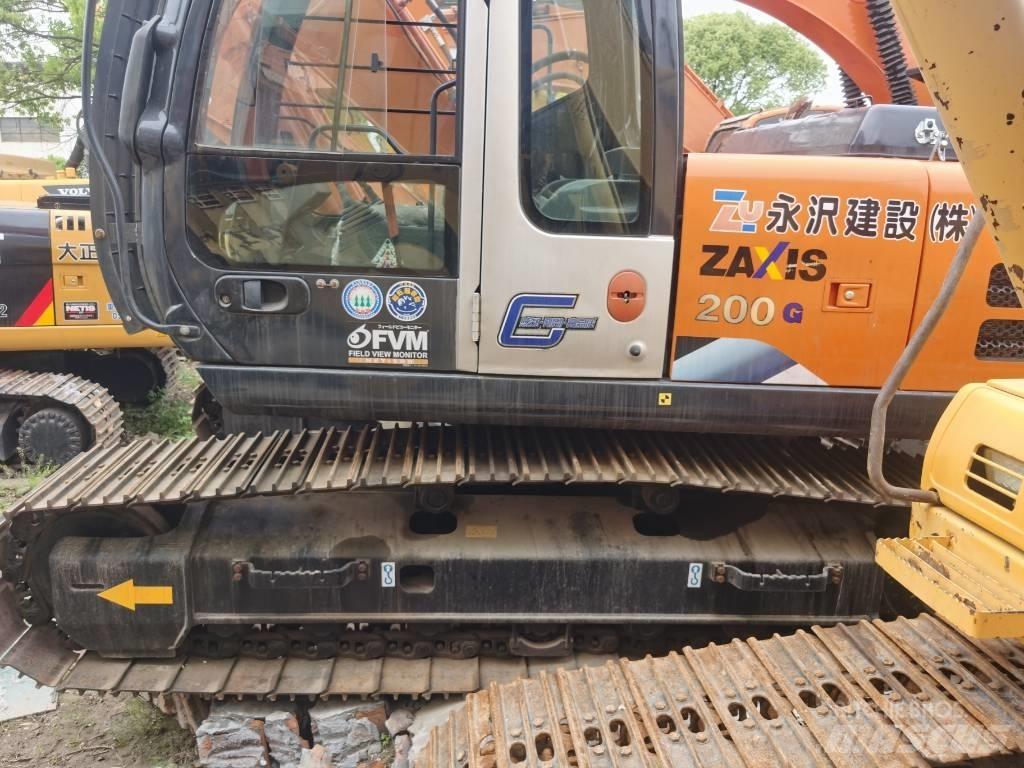 Hitachi ZX 200 حفارات زحافة