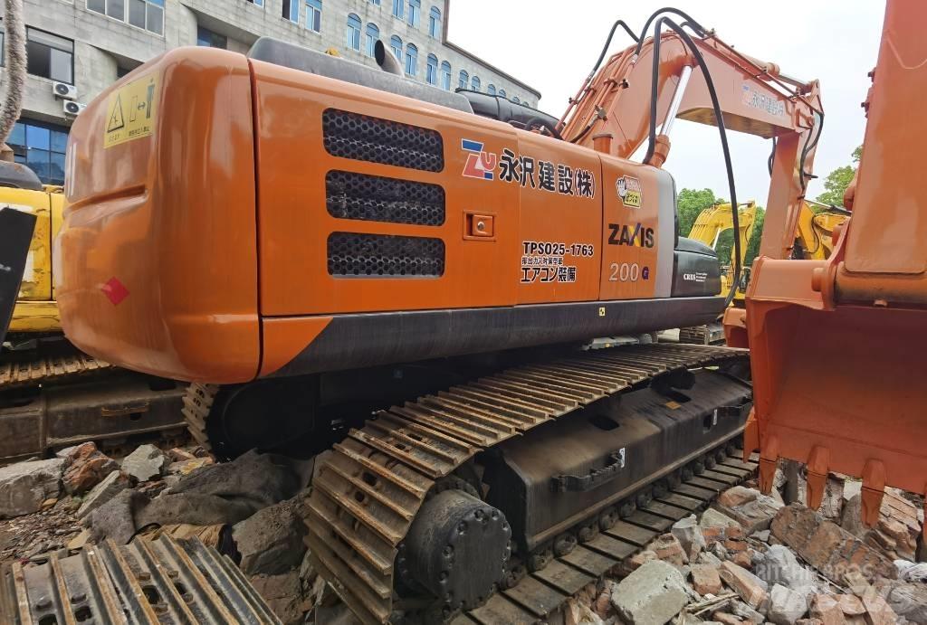 Hitachi ZX 200 حفارات زحافة