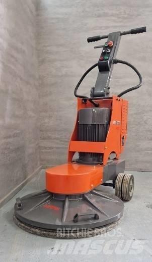 Husqvarna BB 700 أخرى