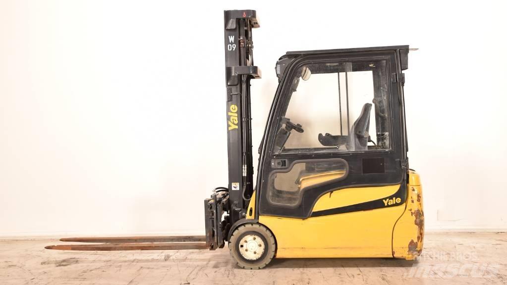 Yale ERP 20 VT LWB شاحنات ذات رافعات شوكية تعمل بالكهرباء