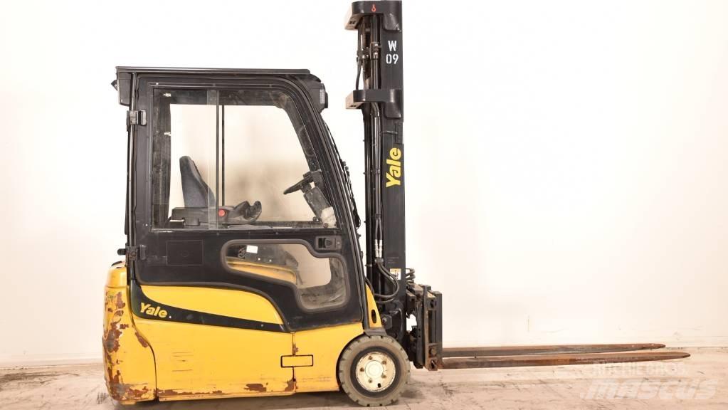 Yale ERP 20 VT LWB شاحنات ذات رافعات شوكية تعمل بالكهرباء