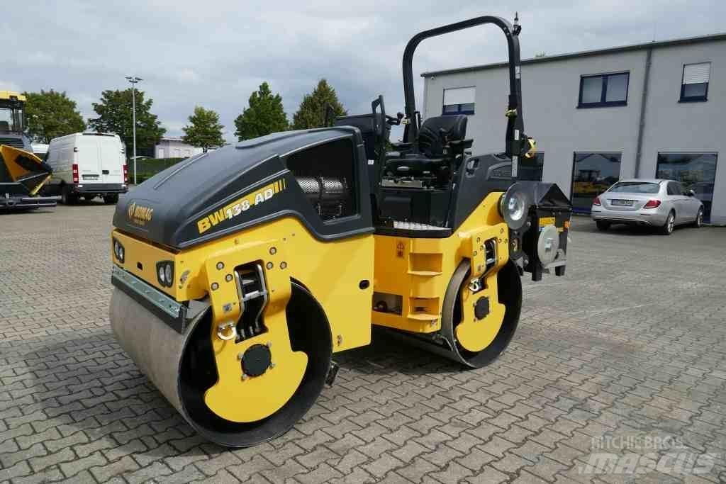 Bomag BW 138 AD-5 مداحل ثنائية الاسطوانة