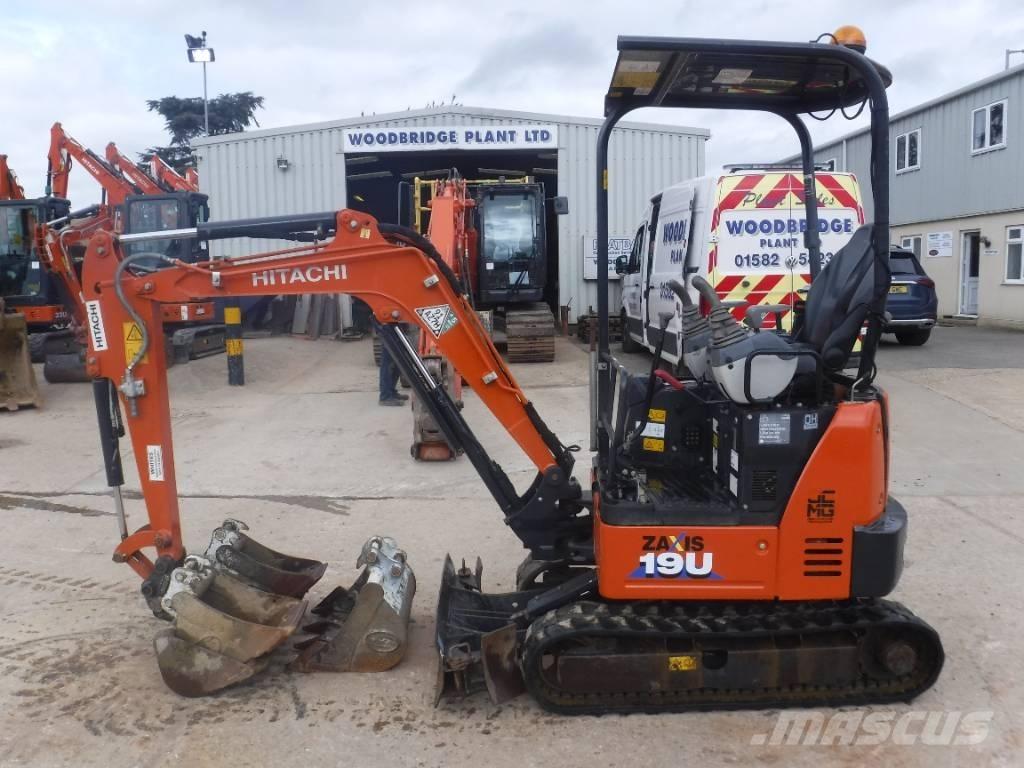 Hitachi ZX 19 U-6 حفارات صغيرة أقل من 7 طن (حفارات صغيرة)