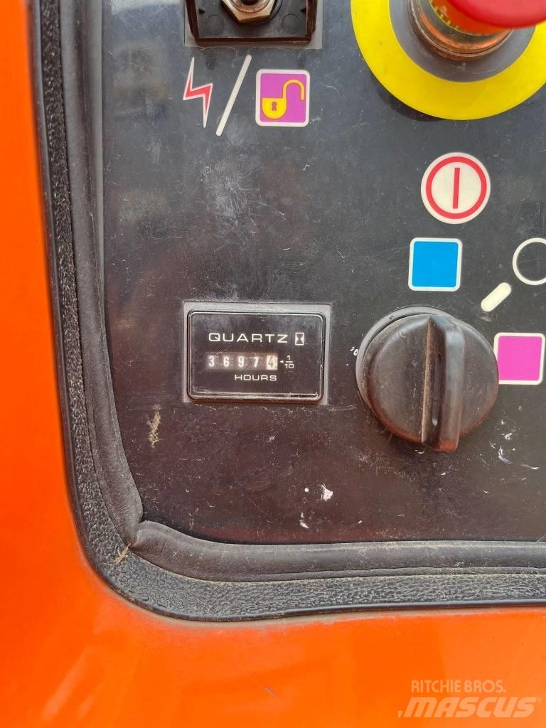 JLG 860 SJ رافعات سلة تلسكوبية