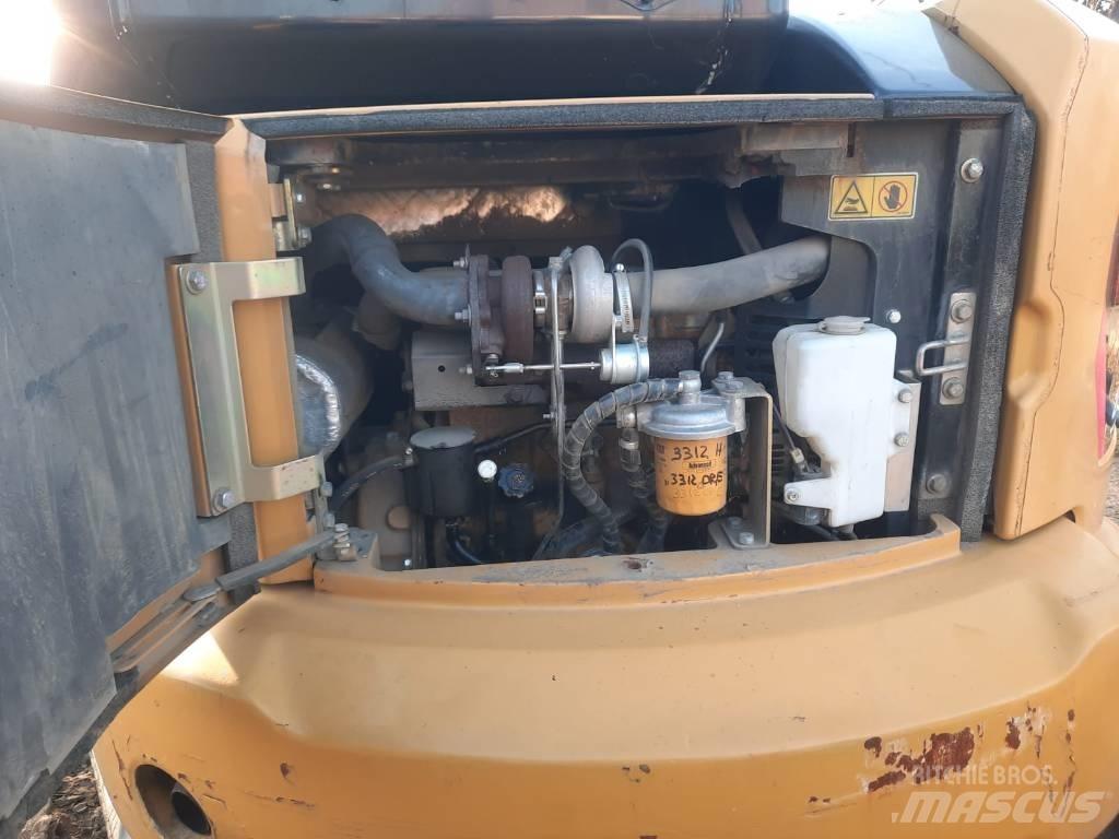 CAT 305.5 حفارات زحافة
