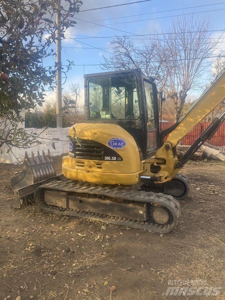 CAT 305.5 حفارات زحافة