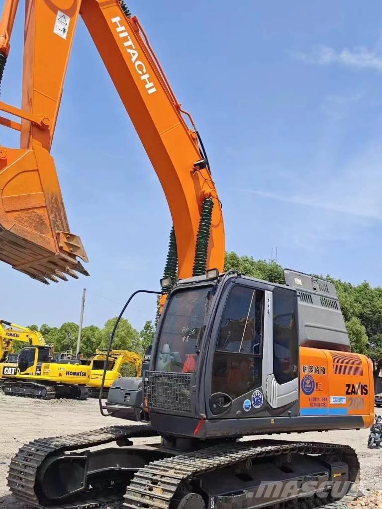 Hitachi ZX200 حفارات زحافة