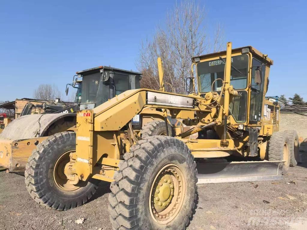 CAT 140 H معدات تمهيد الطرق