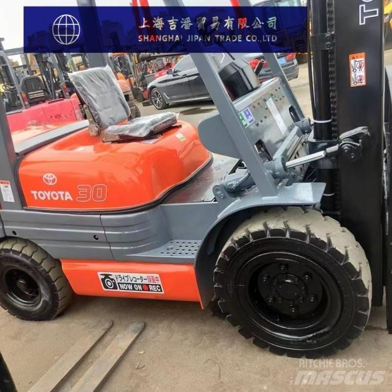 Toyota 6 F شاحنات الديزل