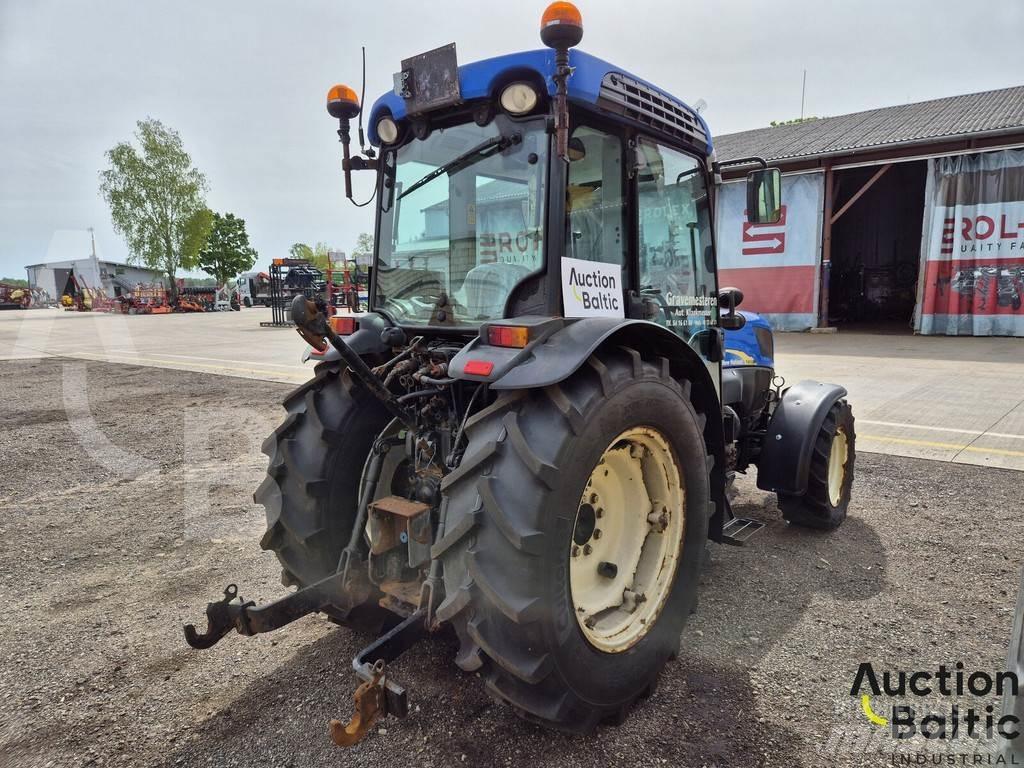New Holland T 4030 الجرارات