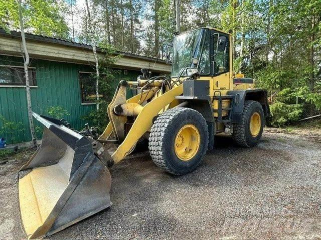Komatsu WA 180-3 لوادر بعجل