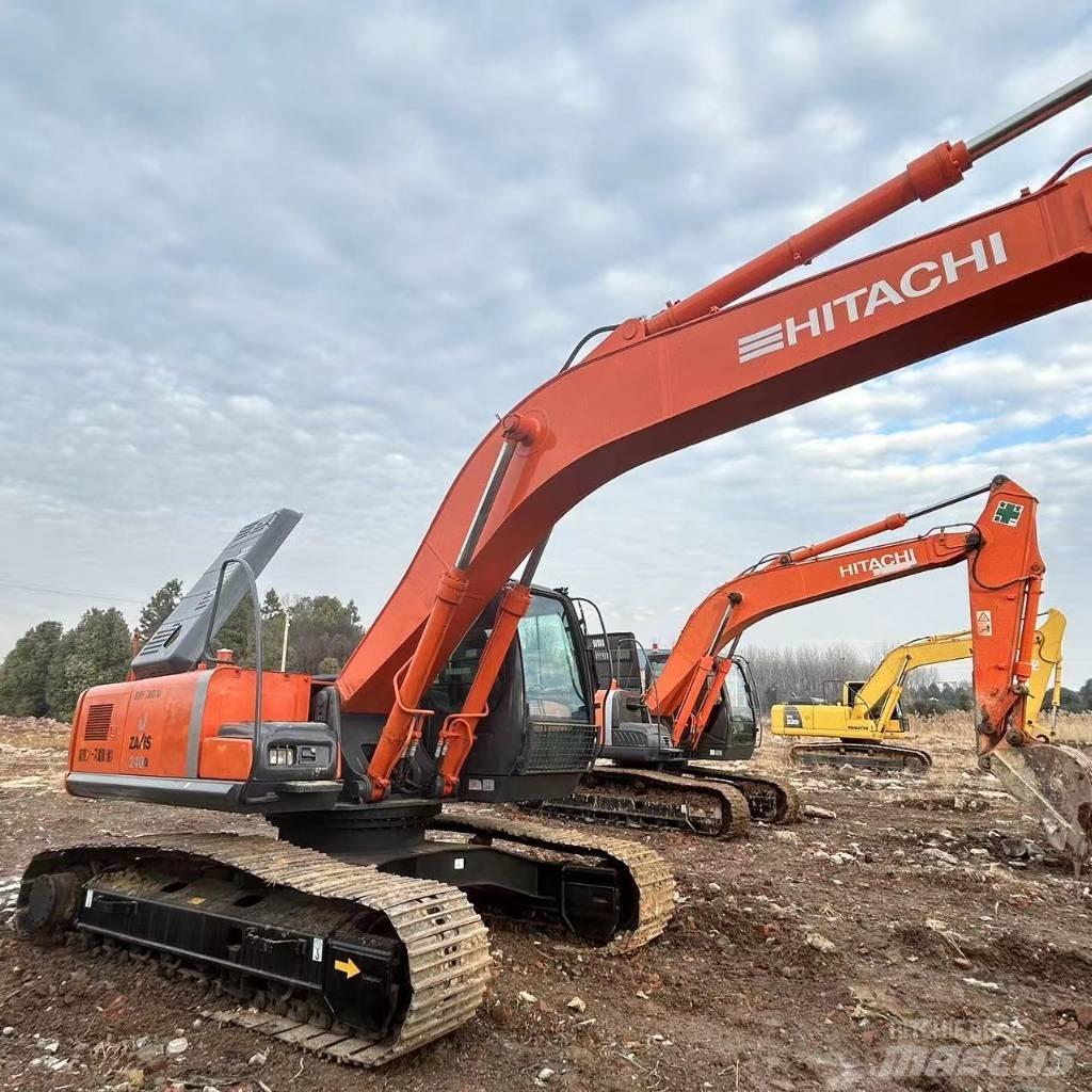 Hitachi ZX 240 حفارات زحافة