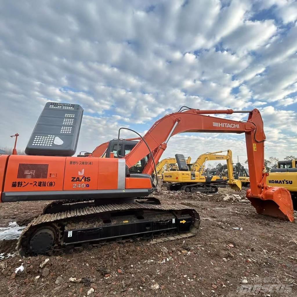 Hitachi ZX 240 حفارات زحافة