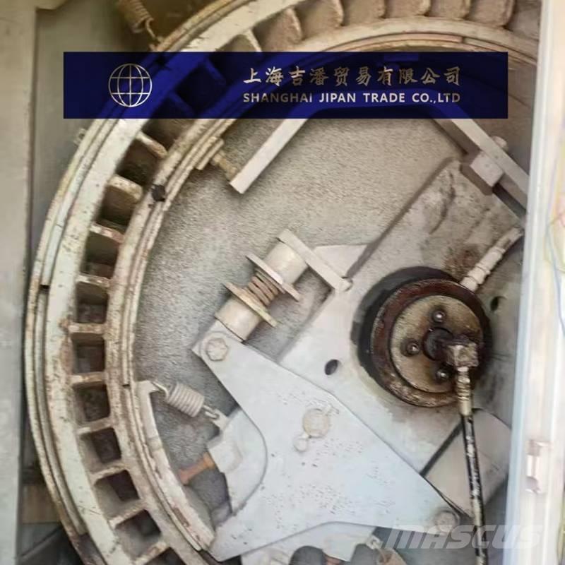 Kobelco 7150 رافعات مجنزرة