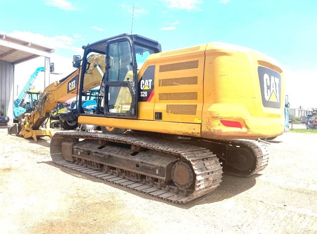CAT 320 TC حفارات زحافة