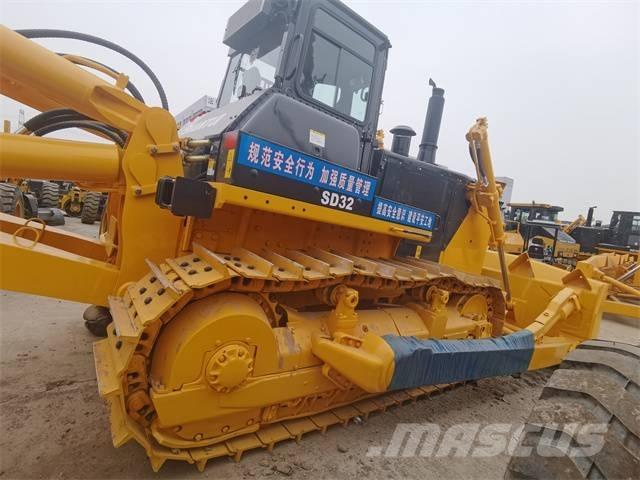 Shantui SD 22 بلدوزرات مجنزرة