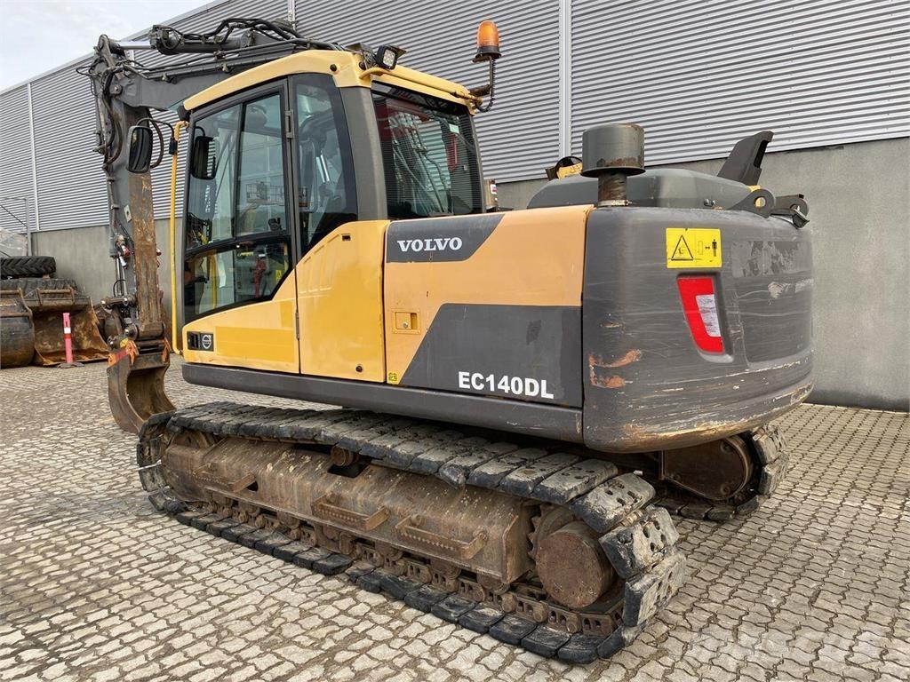 Volvo EC140 حفارات زحافة