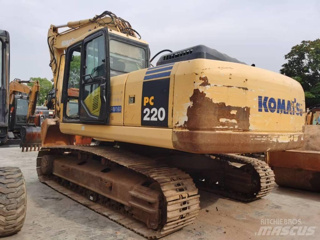 Komatsu PC 220-7 حفارات زحافة