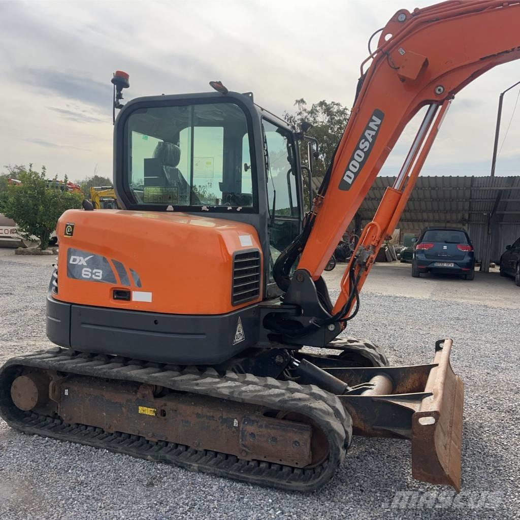 Doosan DX 63-3 حفارات صغيرة أقل من 7 طن (حفارات صغيرة)