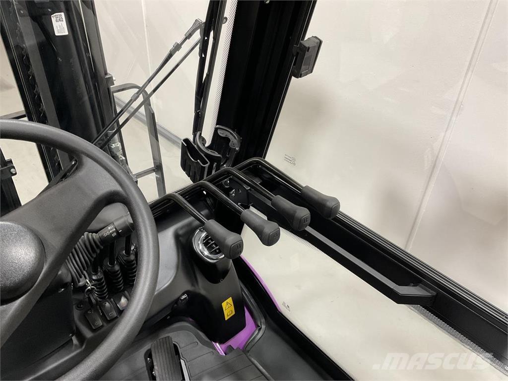  AntOn CBH 3.0 شاحنات ذات رافعات شوكية تعمل بالكهرباء