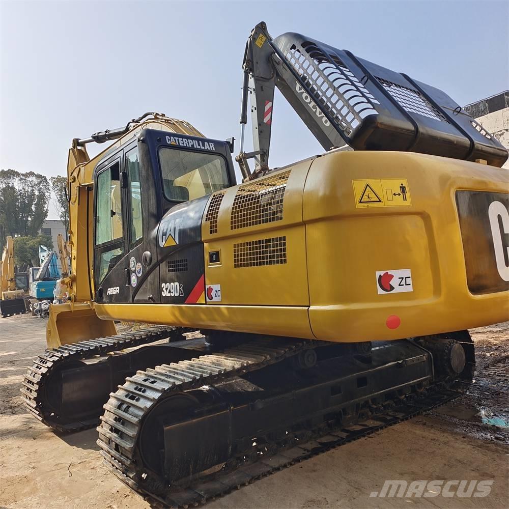 CAT 329 D حفارات زحافة