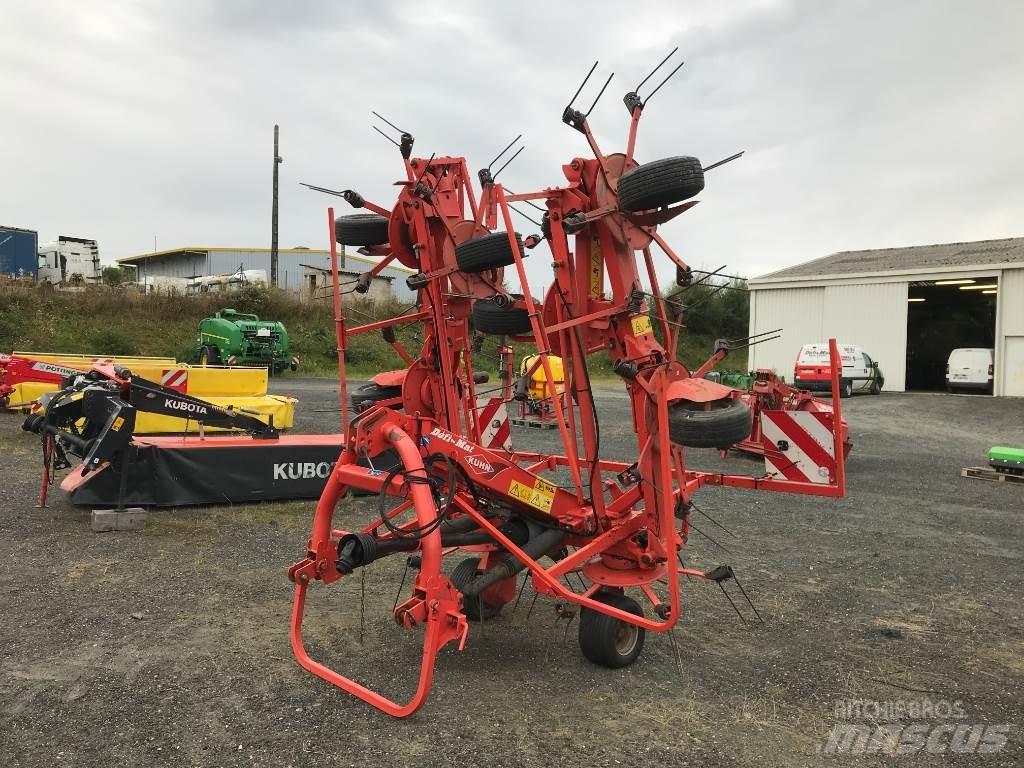 Kuhn GF 8702 مكابس وميبسات التبن