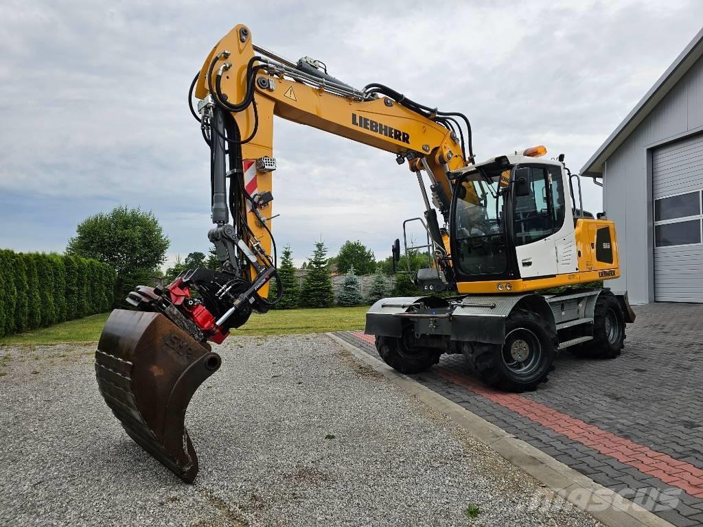 Liebherr A 916 حفارات بعجل