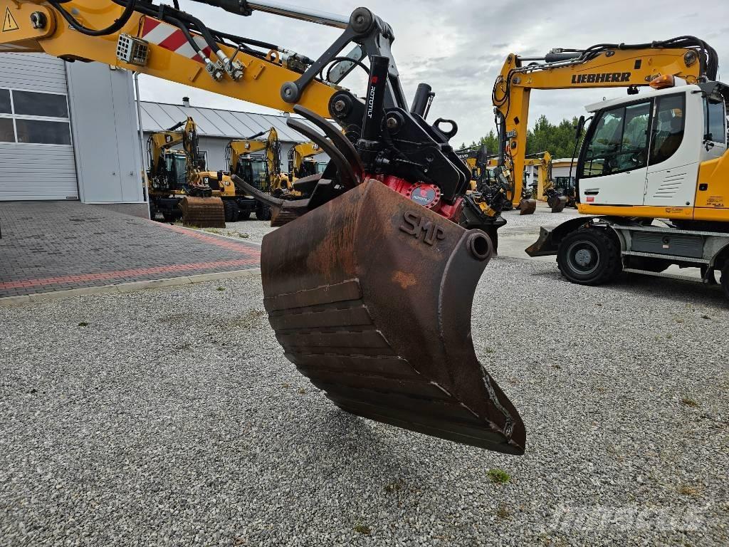 Liebherr A 916 حفارات بعجل
