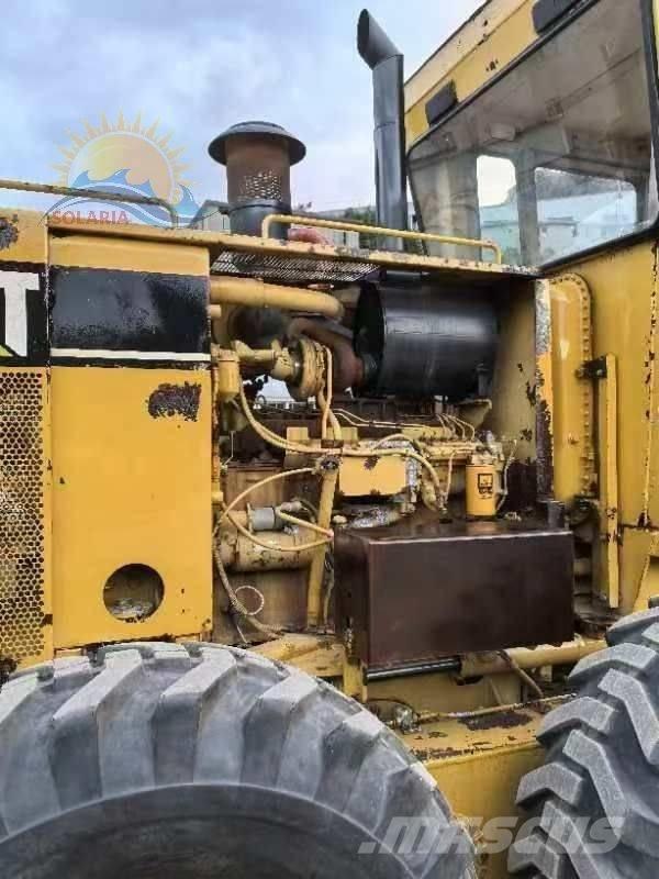 CAT 140 H معدات تمهيد الطرق