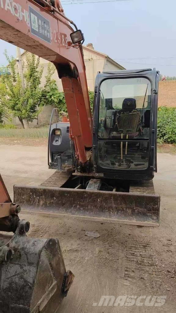 Hitachi zaxis60 حفارات زحافة