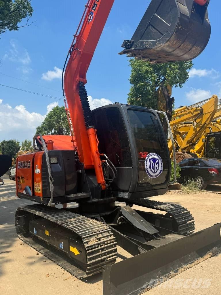 Hitachi ZX 70 حفارات زحافة
