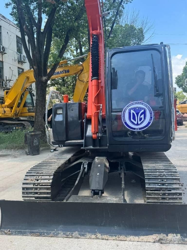 Hitachi ZX 70 حفارات زحافة