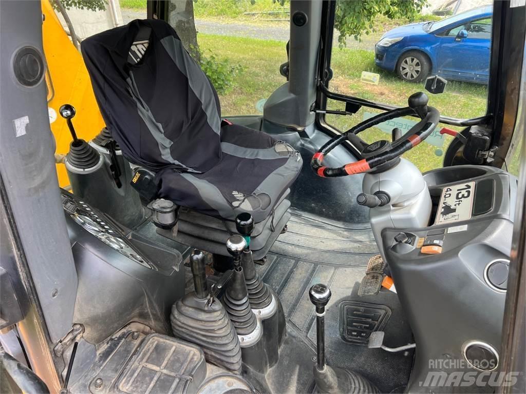 JCB 3CX 4X4 أخرى