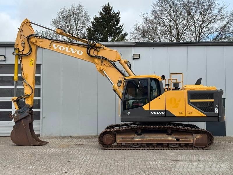 Volvo EC 250 ENL حفارات زحافة
