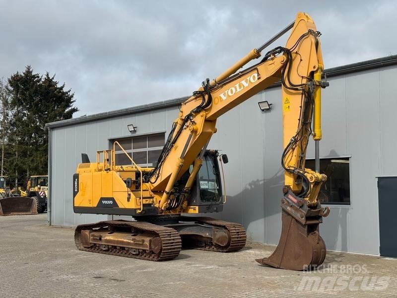 Volvo EC 250 ENL حفارات زحافة