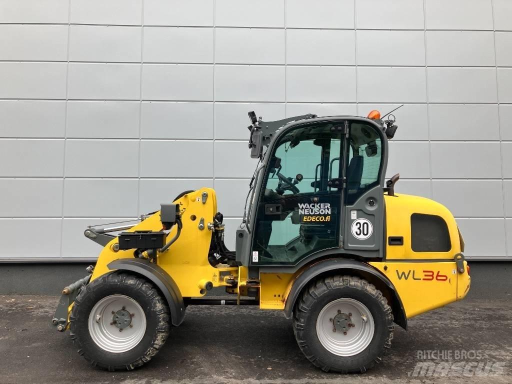 Wacker Neuson WL 36 لوادر بعجل