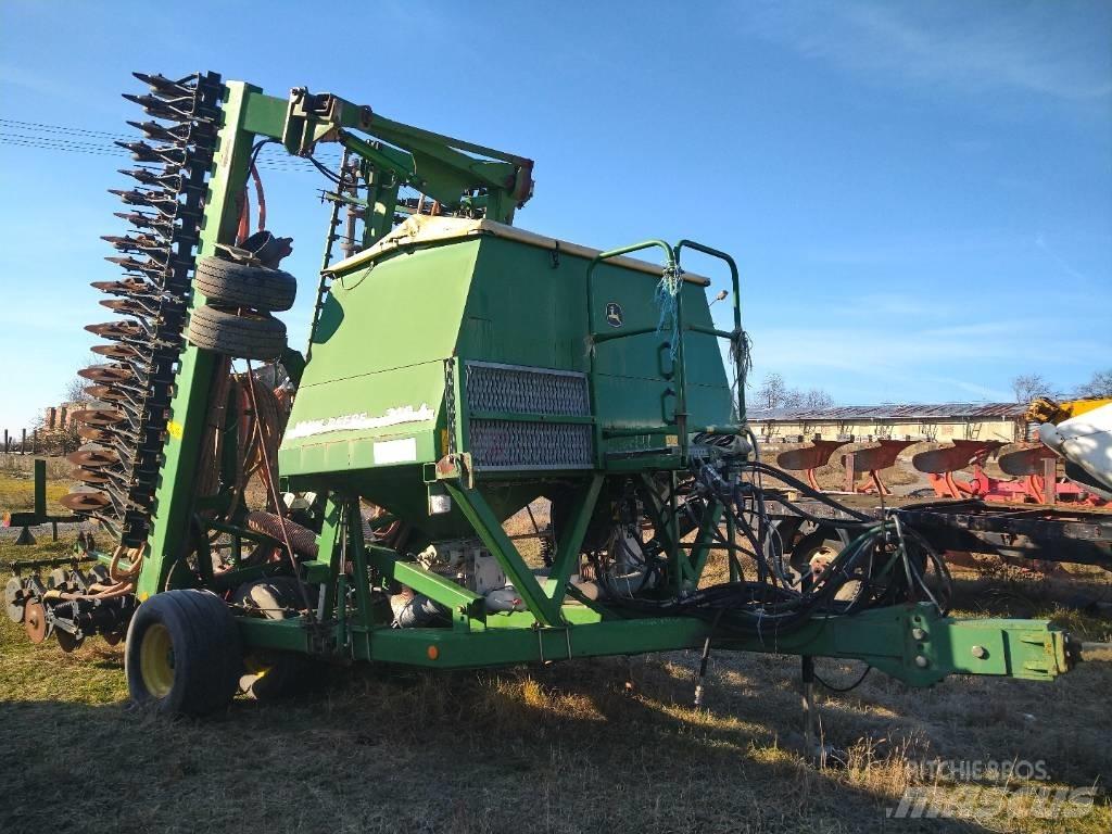 John Deere 740 A 9m مثاقيب