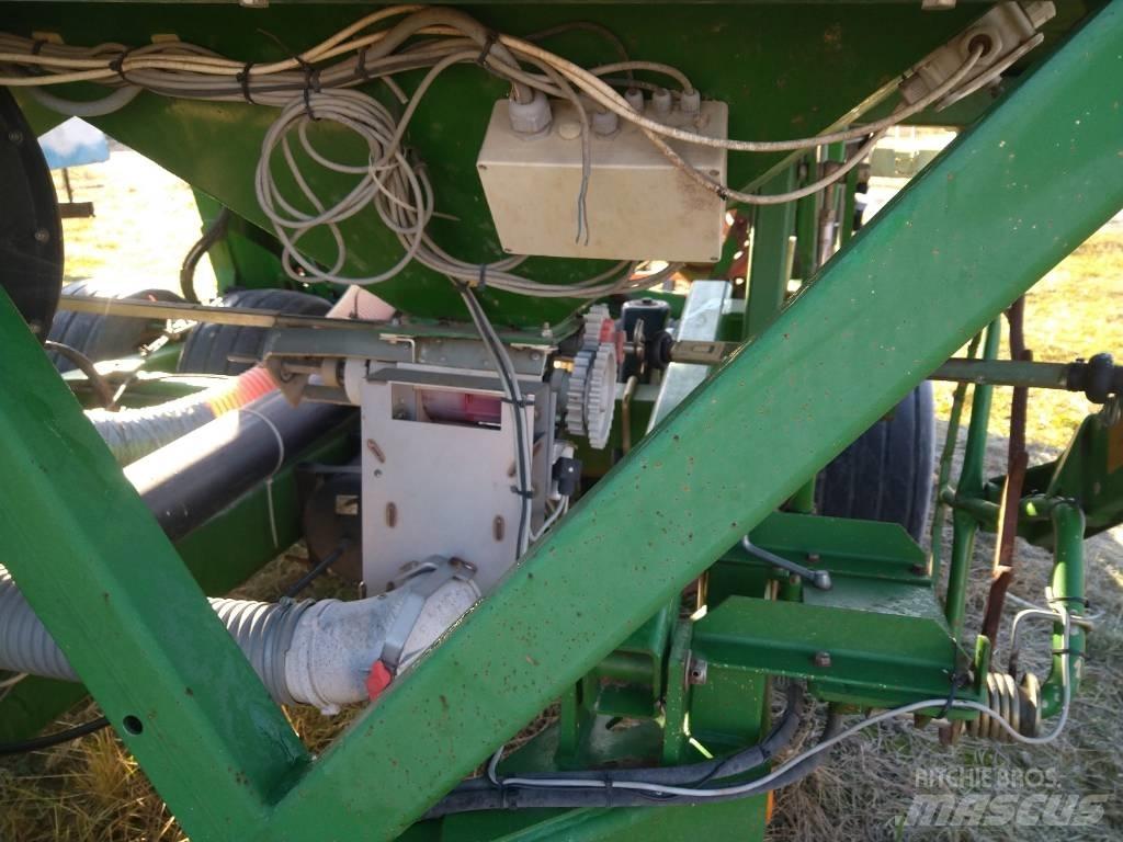 John Deere 740 A 9m مثاقيب