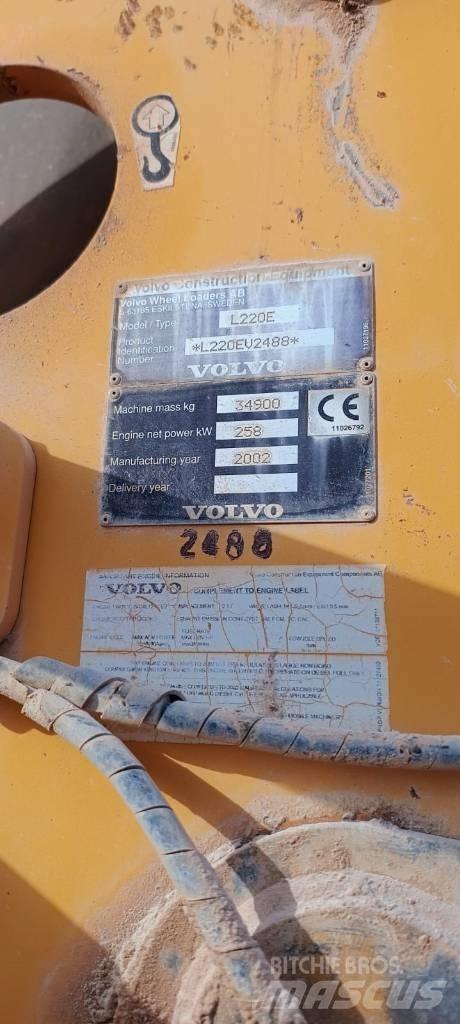 Volvo L 220 E لوادر بعجل