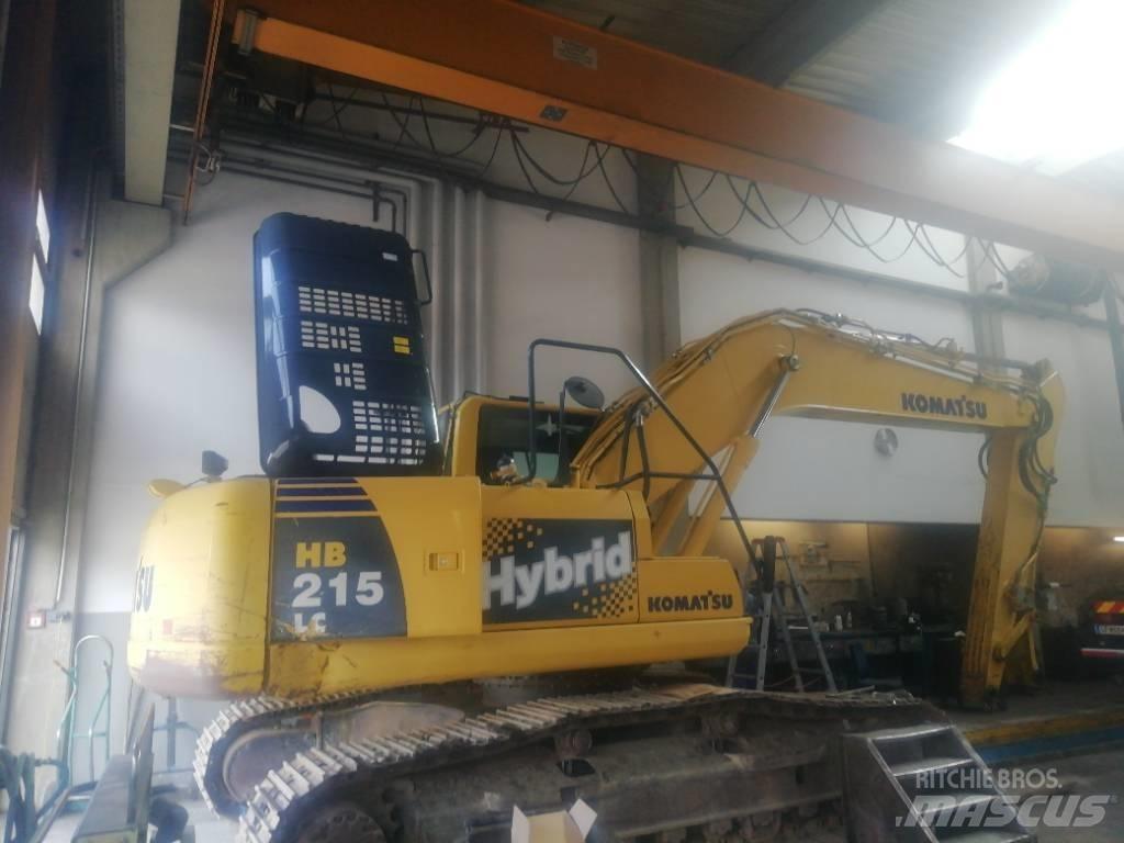 Komatsu HB 215 LC-1 حفارات زحافة