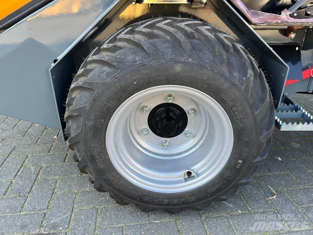 GiANT G2200E X-tra لوادر متعددة الأغراض