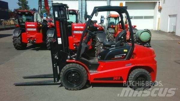 Manitou MI30G ST5 شاحنات الطرق الوعرة