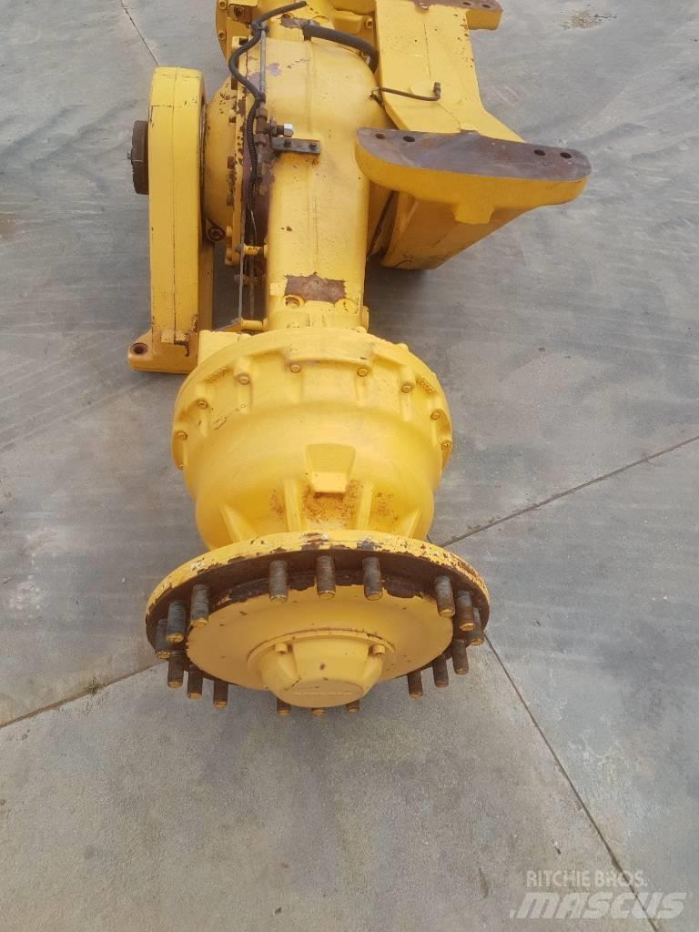 Volvo L 120 E محور العجلة