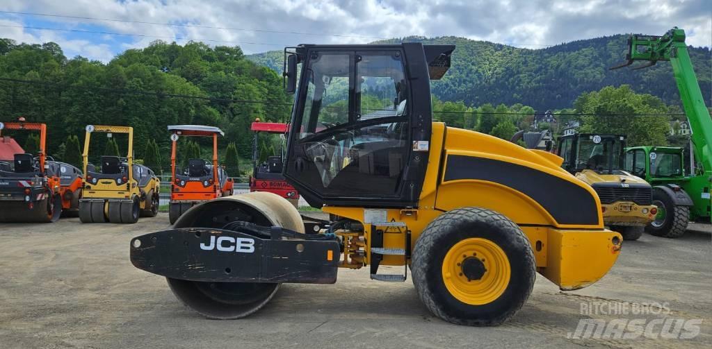 JCB Vibromax WM 75 D مداحل أحادية الأسطوانة